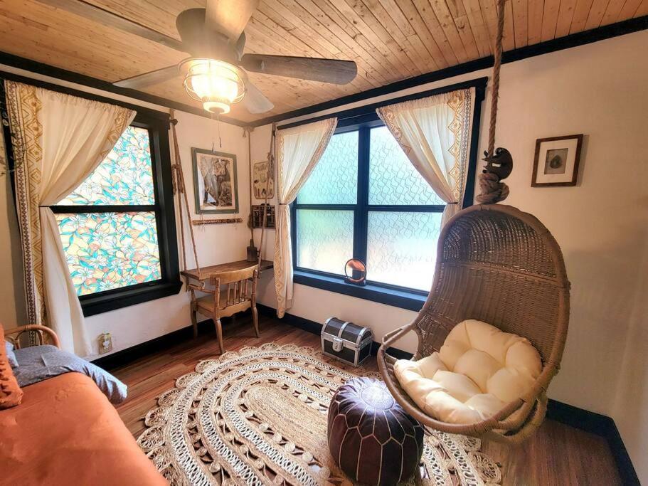 탬파 Cozy Af Jungle-House Hideaway 빌라 외부 사진
